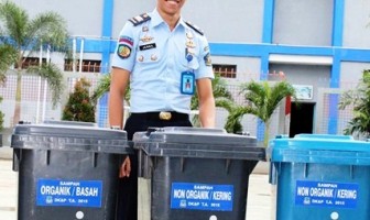 Rutan Manado Terima 6 Tong Sampah dari Pemkot Manado