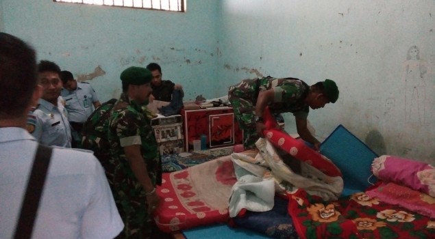 TNI, Polri, BNN dan Satpol PP Geledah Rutan Majene