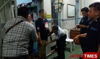 Tengah Malam Napi Lapas Dibangunkan, Ada Apa?