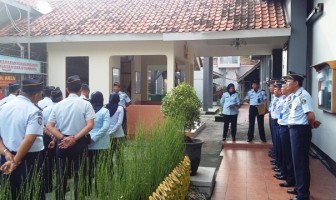 Karutan Cirebon Ajak Jajarannya Laksanakan Arahan Presiden & Menkumham