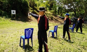 Bersama Dodik Secata B, Petugas Lapas Bitung Latih Kecakapan Menembak