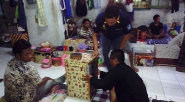 Petugas Gabungan Razia Lapas Ambarawa