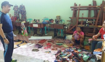LPKA Pekanbaru Dapat Bantuan 10 Kg Kain Perca