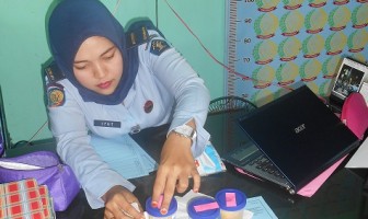 Terima Klien Baru, Bapas Pekanbaru Langsung Lakukan Tes Urin