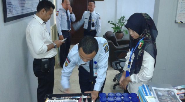 Ditest urin,  Jajaran Bapas Serang Negatif Narkoba