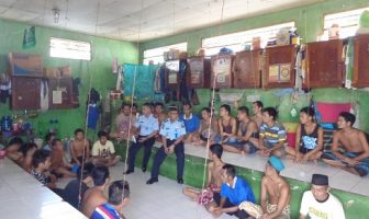 Datangi Kamar Hunian, Kalapas Amuntai Dengar Keluhan WBP