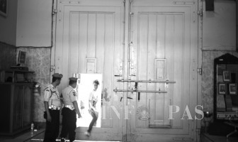 Selundupkan Narkoba Pakai Coto dan Martabak