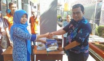 Usai Sosialisasi Narkoba, Perpustakaan Rutan Pekalongan Dapat Pinjaman 50 Buku