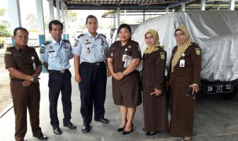 Kejari Martapura Puji Penataan & Perawatan Barang di Rupbasan Banjarmasin