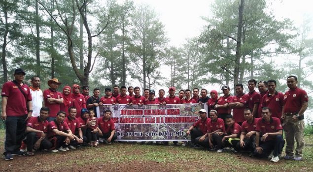 Tingkatkan Kekompakan, Pegawai Lapas Narkotika Sungguminasa Outbound Bersama