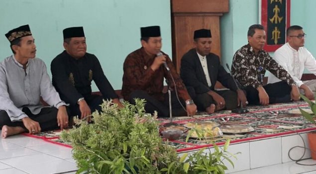 Kakanwil KemenkumHAM Maluku  Ajak WBP Lapas Ambon Pupuk Tali Silaturahmi