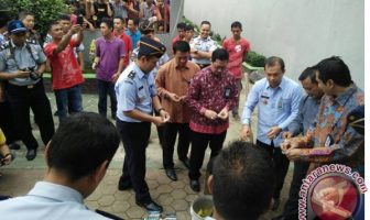 7.000 Pil Dextro dan 350 HP Hasil Sitaan Lapas Dimusnahkan