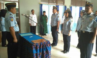 Kenaikan Pangkat Pegawai Dirangkai dengan Pelantikan Pejabat Rutan Balikpapan