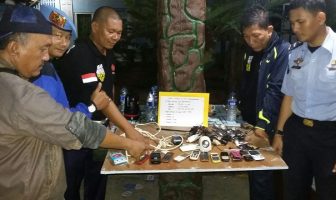 Sidak Blok Hunian, Petugas Rutan Baturaja Sita Barang-Barang Terlarang