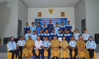 Warga Binaan Lapas Watampone Dibekali Pelatihan Furniture