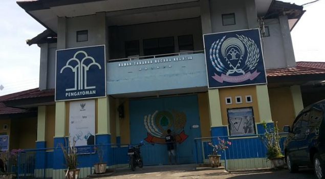 WBP Masih Terlelap, Petugas Rutan Manado Razia Blok Korupsi & Anak