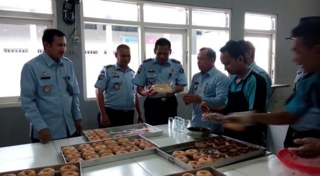 Direktur Watkes Ditjen PAS: Roti Buatan Lapas Banjarmasin Enak dan Higenis