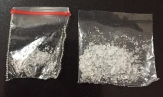 Dua Wanita Muda Nangis Kepergok Bawa Sabu