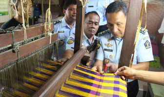 Apik dan Rapinya Tenun Songket Karya WBP Lapas Pekanbaru