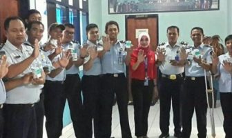 Gunakan 5 Indikator, Petugas Cabrutan Parigi Bebas Narkoba