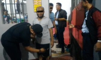 Kumpulkan Petugas, Kepala Rutan Berikan Penguatan Tugas Pengamanan Dilanjutkan Pelaksanaan Razia Gabungan