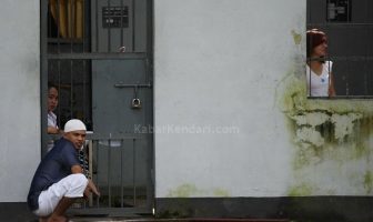 Komandan Jaga Pergoki Napi Ambil Narkoba