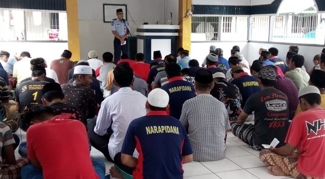 Petugas Rutan Majene Harus Bisa Ceramah