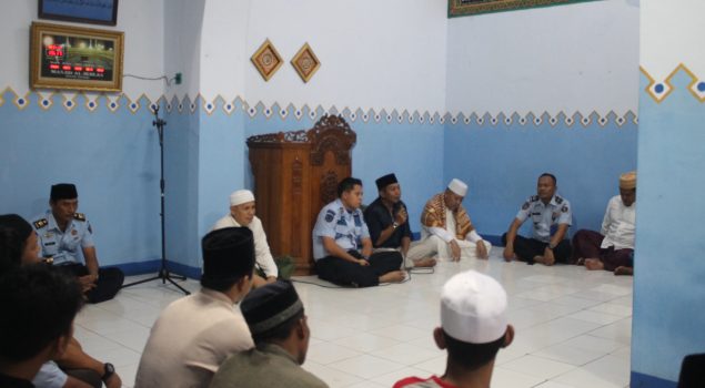 Shalat Berjamaah & Yasinan Awali Tahun Baru di Rutan Serang