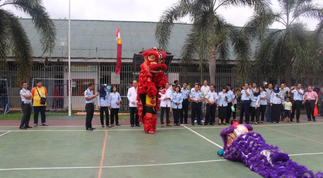 Aksi Barongsai Meriahkan Imlek di Lapas Pekanbaru