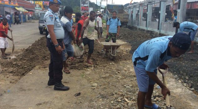 WBP Lapas Nabire Selesaikan Pengerjaan Pondok Cucian Motor ke-2