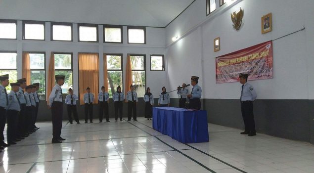 Seluruh Pegawai Bapas Makassar Teken Pakta Integritas Revolusi Mental