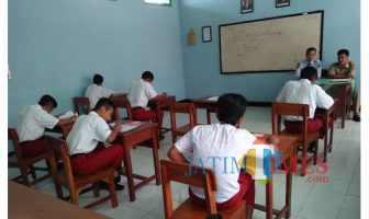 Enam Anak Didik Pemasyarakatan Ikuti USBN di LPKA Blitar