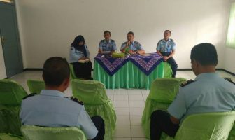 Plh. Karutan Bantul Memotivasi Petugas Agar Tingkatkan Ibadah