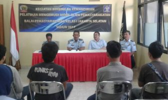 Usai Pelatihan Mengemudi, Klien Bapas Jaksel Dapat SIM A