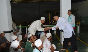 WBP Lansia & Mualaf Lapas Narkotika Jakarta Terima Santunan Zakat
