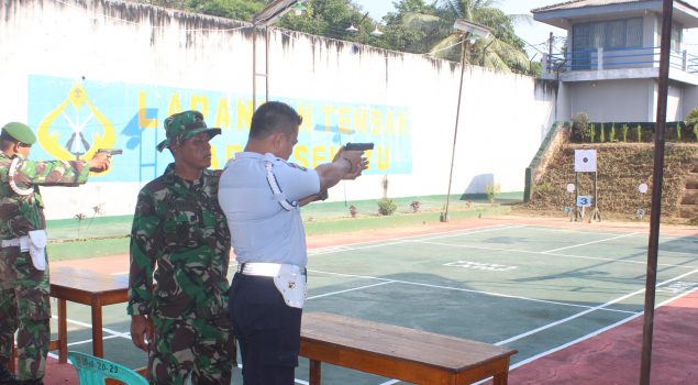 Latihan Menembak Perkuat Pengamanan Napi Lapas Sekayu