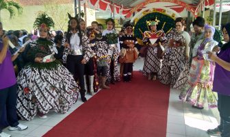 Meriahnya D’Dignity of Jarik Lapas Perempuan Malang