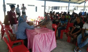 Mobile VCT Identifikasi Dini HIV/AIDS di Cabrutan Dobo