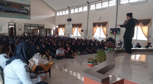 Tausyiah Ustad Kondang Meriahkan Puncak Muharram Lapas Perempuan Malang