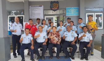 Kakanwil Maluku Apresiasi Kebersihan Cabrutan Saparua