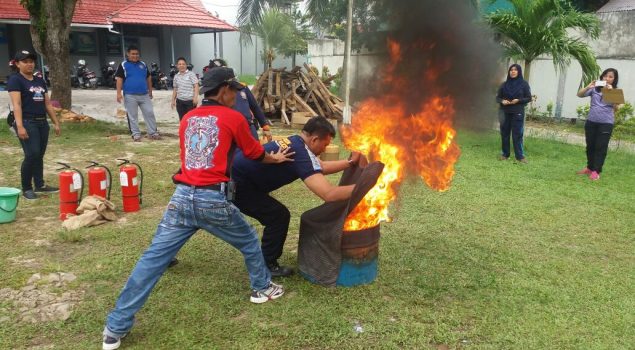 Antisipasi Kebakaran, Petugas Rutan Balikpapan Belajar Penanganan Kedaruratan