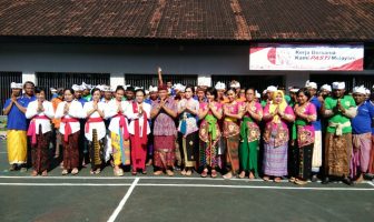 Nuansa Pakaian Adat Bali Warnai HDKD di Rutan Negara