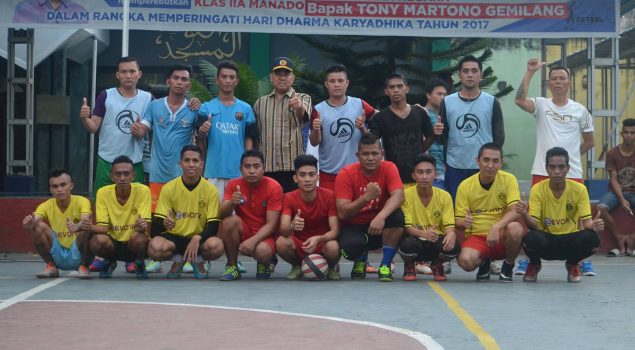 TIm Asoka A Juarai Turnamen Futsal Piala Karutan Manado