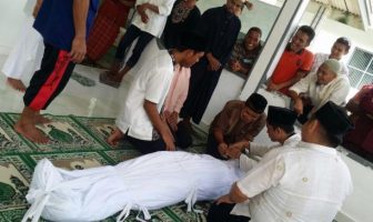 Dijadikan "Jenazah", Preman Rutan Menangis
