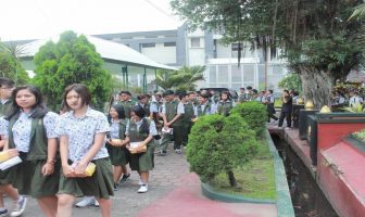Pelajar SMAK Pelajari Pembinaan di Lapas Malang