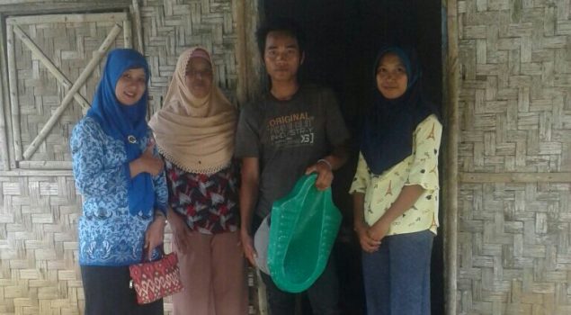 Lapas Gunung Sugih 'door to door' Bagikan Closet Karya Napi Gratis