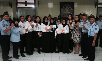 Senangnya CPNS Bapas Yogya Dapat Buku Tabungan