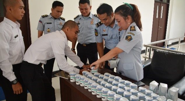 Tes Urin Pastikan CPNS Rutan Batam Bebas Narkoba