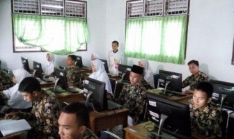 Anak LPKA Bengkulu Ikut Ujian Nasional Berbasis Komputer