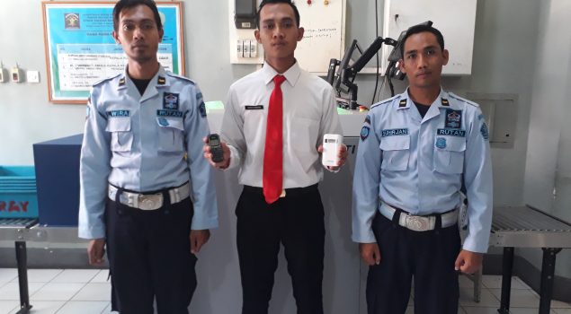 P2U & CPNS Rutan Selong Gagalkan Penyelundupan HP